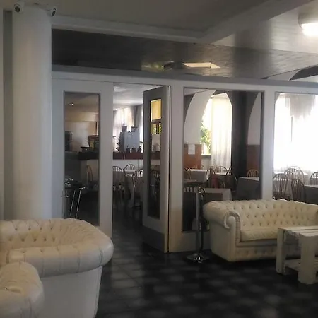 马切尔西涅酒店 酒店